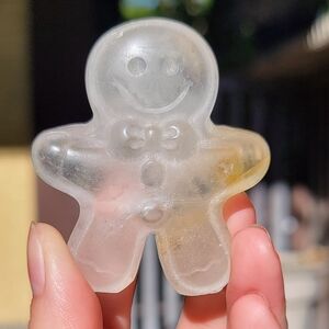 (A) NEW 2.27" x 2" CLEAR QUARTZ GINGERBREAD MAN